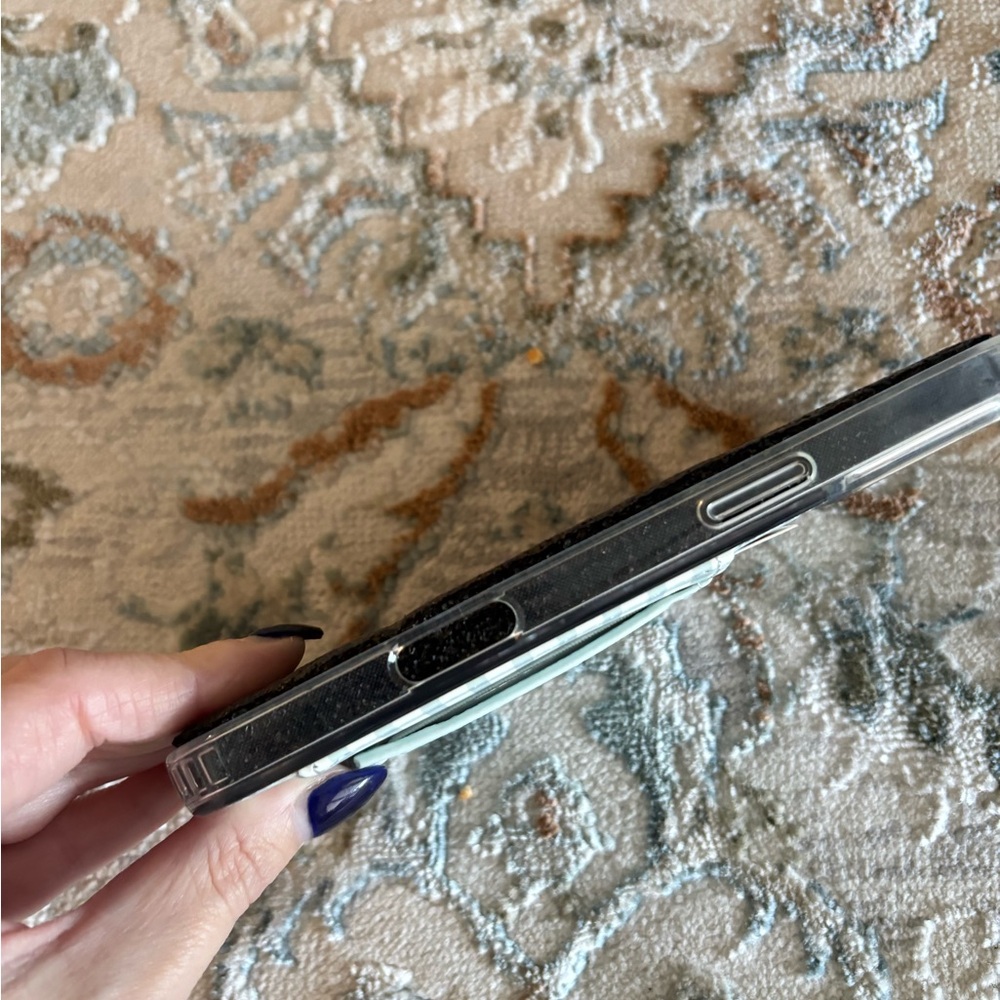 Walli IPhone 16 plus case! - Picture 6 of 7
